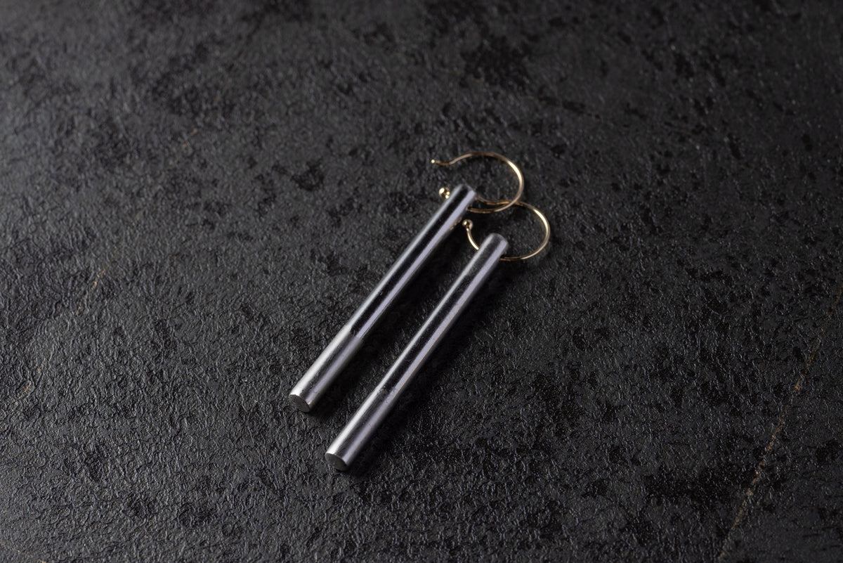 piller design platinum leafed earrings K18ピアス – 大寺幸八郎商店